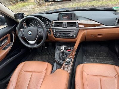 Braun Gebraucht 2012 BMW 320 Sport Line Limousine | 8.999 € (Guter Preis)