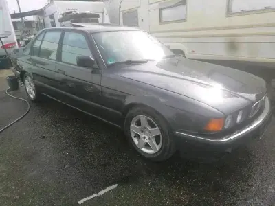 Second-hand BMW 730 218 CP (160 kW) 1993 Andere farben Berlinǎ