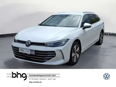 Używany VW Passat Business 150 KM (110 kW) 2025 Biały Kombi