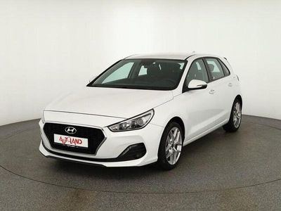 Polar white Gebraucht 2019 Hyundai i30 Limousine | 13.990 € (Fairer Preis)