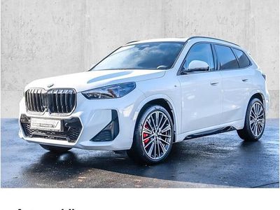 Weiß Gebraucht 2024 BMW X1 Luxury Line SUV | 44.495 € (Fairer Preis)