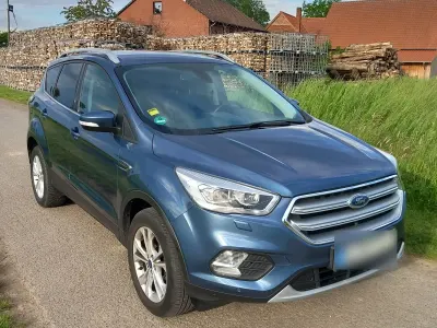 Gebraucht Ford Kuga Titanium 150 PS (110 kW) 2020 Blau SUV