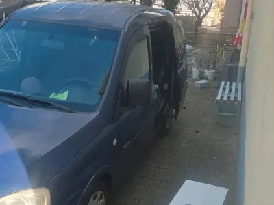 Gebraucht Opel Combo 90 PS (66 kW) 2005 Blau Van / Kleinbus