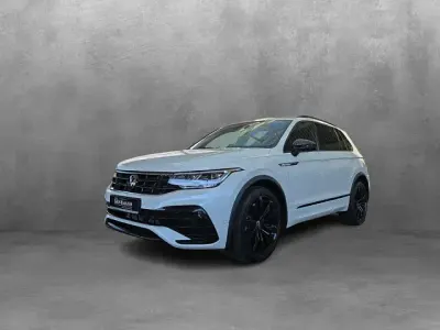 Gebraucht VW Tiguan R-line 150 PS (110 kW) 2023 Oryxweiß perlmutteffekt SUV