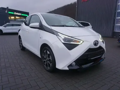 Brugt Toyota Aygo Team 72 HK (52 kW) 2021 Hvid Hatchback