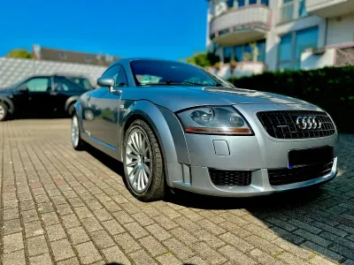 Gebraucht Audi TT S-Line 225 PS (165 kW) 2001 Silber Coupé