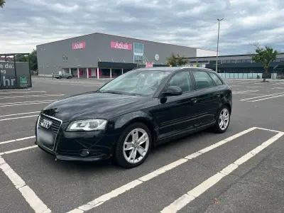 Gebraucht Audi A3 105 PS (77 kW) 2010 Schwarz Kleinwagen