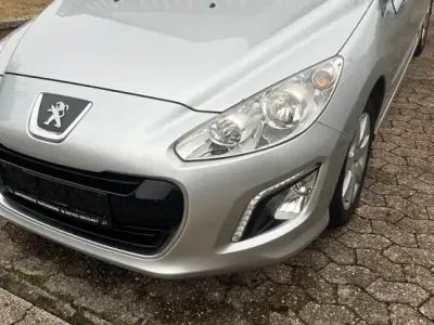 Gebraucht Peugeot 308 110 PS (80 kW) 2013 Silber Kombi