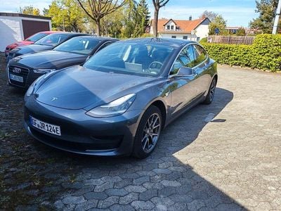 Begagnad Tesla Model 3 Standard Range Plus 208 kW (283 HK) 2020 Grå Sedan