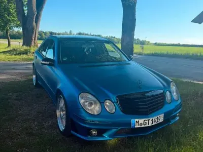 Gebraucht Mercedes E500 Avantgarde 306 PS (225 kW) 2002 Blau Limousine