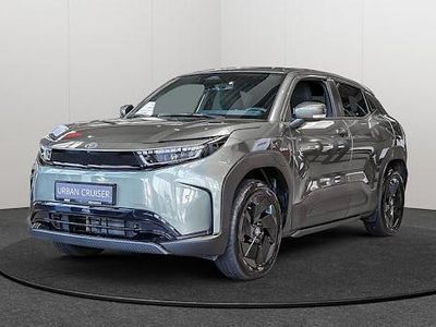 Neu Toyota Urban Cruiser 127 kW (174 PS) 2026 Grün SUV