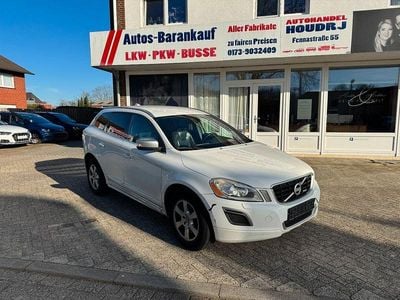 Gebraucht Volvo XC60 R-Design 163 PS (119 kW) 2012 Weiß SUV