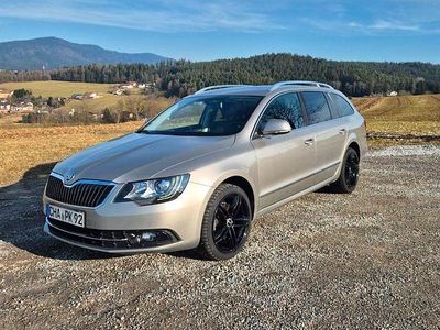Gebraucht Skoda Superb Elegance 170 PS (125 kW) 2014 Beige Kombi