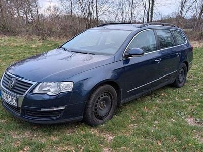 Gebraucht VW Passat 143 PS (105 kW) 2010 Blau Kombi