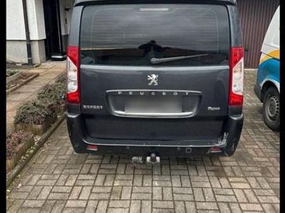 Gebraucht Peugeot TePee 136 PS (100 kW) 2007 Schwarz Van / Kleinbus