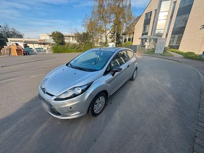 Usata Ford Fiesta 60 CV (44 kW) 2009 Argento Utilitaria