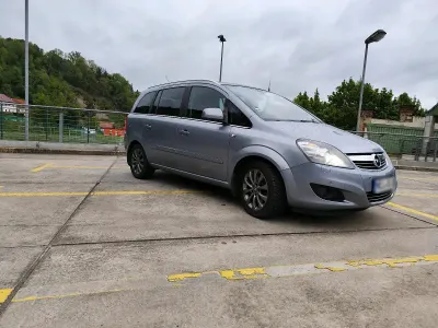 Gebraucht Opel Zafira 140 PS (102 kW) 2010 Grau Van / Kleinbus