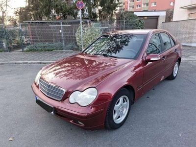 Mercedes C200