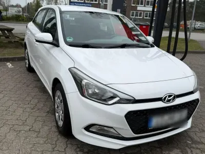 Gebraucht Hyundai i20 Active 81 PS (59 kW) 2016 Weiß Kleinwagen