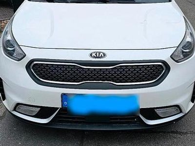 Gebraucht Kia Niro 141 PS (103 kW) 2017 Weiß SUV