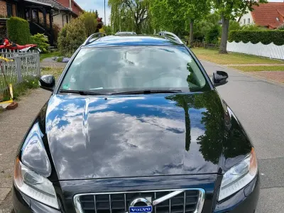 Gebraucht Volvo V70 109 PS (80 kW) 2010 Schwarz Kombi