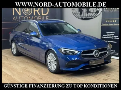 Gebraucht Mercedes C200 Avantgarde 163 PS (119 kW) 2023 Blau Kombi