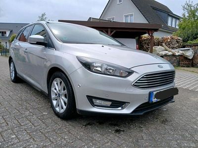 gebraucht Ford Focus Titanium