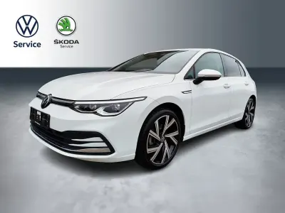 Gebraucht VW Golf VIII Style 150 PS (110 kW) 2024 Weiß Limousine