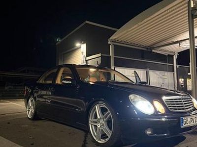 Gebraucht Mercedes E270 Elegance 177 PS (130 kW) 2003 Schwarz Limousine