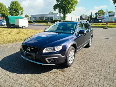 Gebraucht Volvo XC70 Momentum 181 PS (133 kW) 2015 Blau Kombi