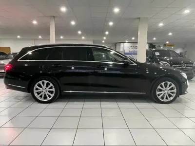 Gebraucht Mercedes E220 194 PS (142 kW) 2017 Schwarz Kombi