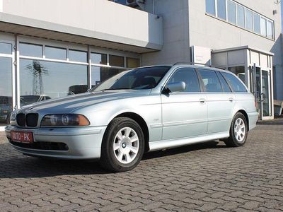 BMW 525