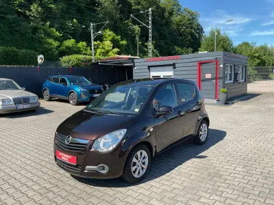 Gebraucht Opel Agila Edition 94 PS (69 kW) 2013 Braun Kleinwagen