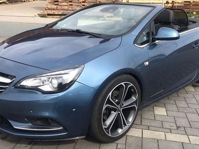 Gebraucht Opel Cascada Innovation 170 PS (125 kW) 2015 Blau Cabrio