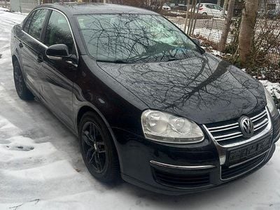 Usado VW Jetta Comfortline 105 CV (77 kW) 2007 Negro Berlina