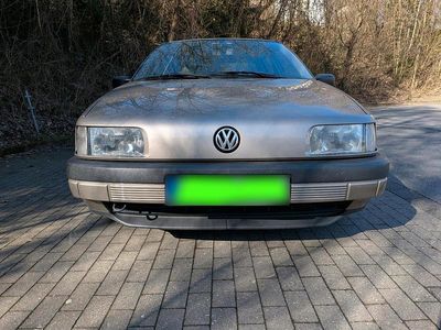 Gebraucht VW Passat 116 PS (85 kW) 1991 Gold Limousine