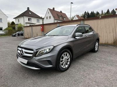 Usata Mercedes GLA200 136 CV (100 kW) 2014 Grigio SUV