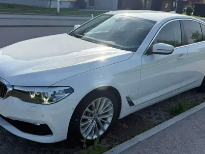 Gebraucht BMW 520 190 PS (139 kW) 2018 Alpinweiss iii Limousine