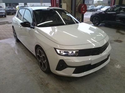 Weiß Gebraucht 2023 Opel Astra Ultimate Limousine | 24.805 € (Fairer Preis)