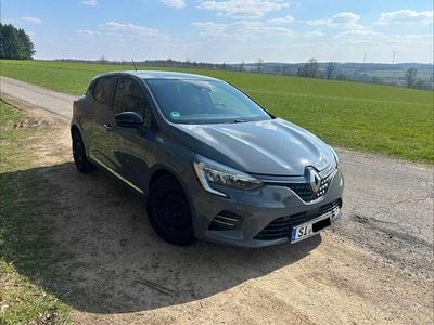 Second-hand Renault Clio V Zen 91 CP (66 kW) 2021 Gri Berlinǎ