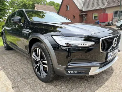 Gebraucht Volvo V90 CC Pro 190 PS (139 kW) 2020 Schwarz Kombi
