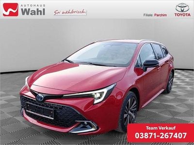 Neu Toyota Corolla 196 PS (144 kW) 2025 Precious silver Kombi