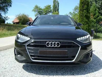 Gebraucht Audi A4 Sport 136 PS (100 kW) 2022 Schwarz Kombi