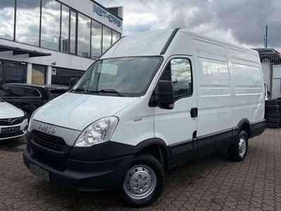 Gebraucht Iveco Daily 126 PS (92 kW) 2013 Weiß Van / Kleinbus