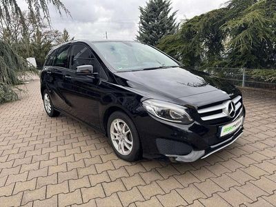 Gebraucht Mercedes B200 136 PS (100 kW) 2015 Schwarz Van / Kleinbus