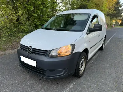 Używany VW Caddy 75 KM (55 kW) 2011 Biały Minivan
