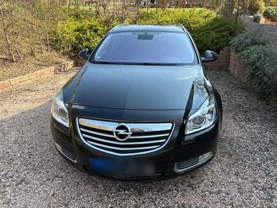 Gebraucht Opel Insignia 160 PS (117 kW) 2011 Schwarz Kombi