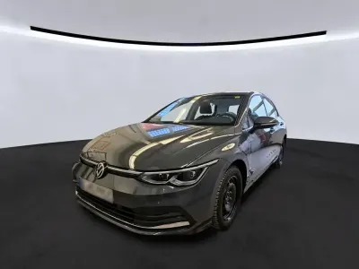 Gebraucht VW Golf VIII Style 204 PS (150 kW) 2022 Delfingrau metallic Limousine