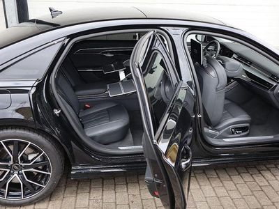 Gebraucht Audi A8L Exclusive 462 PS (339 kW) 2024 Schwarz Limousine