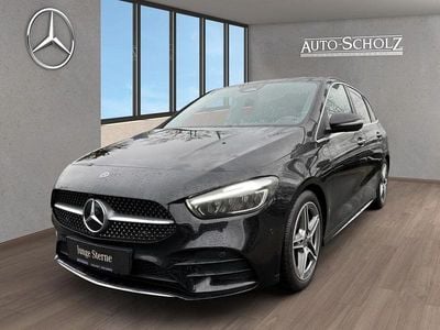 Schwarz Gebraucht 2024 Mercedes B200 Premium Van / Kleinbus | 29.416 € (Fairer Preis)